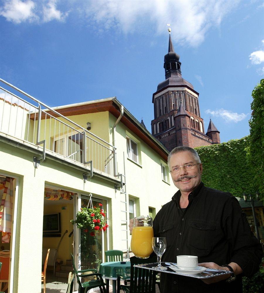 Altstadt Hotel Peiss Штральзунд Экстерьер фото